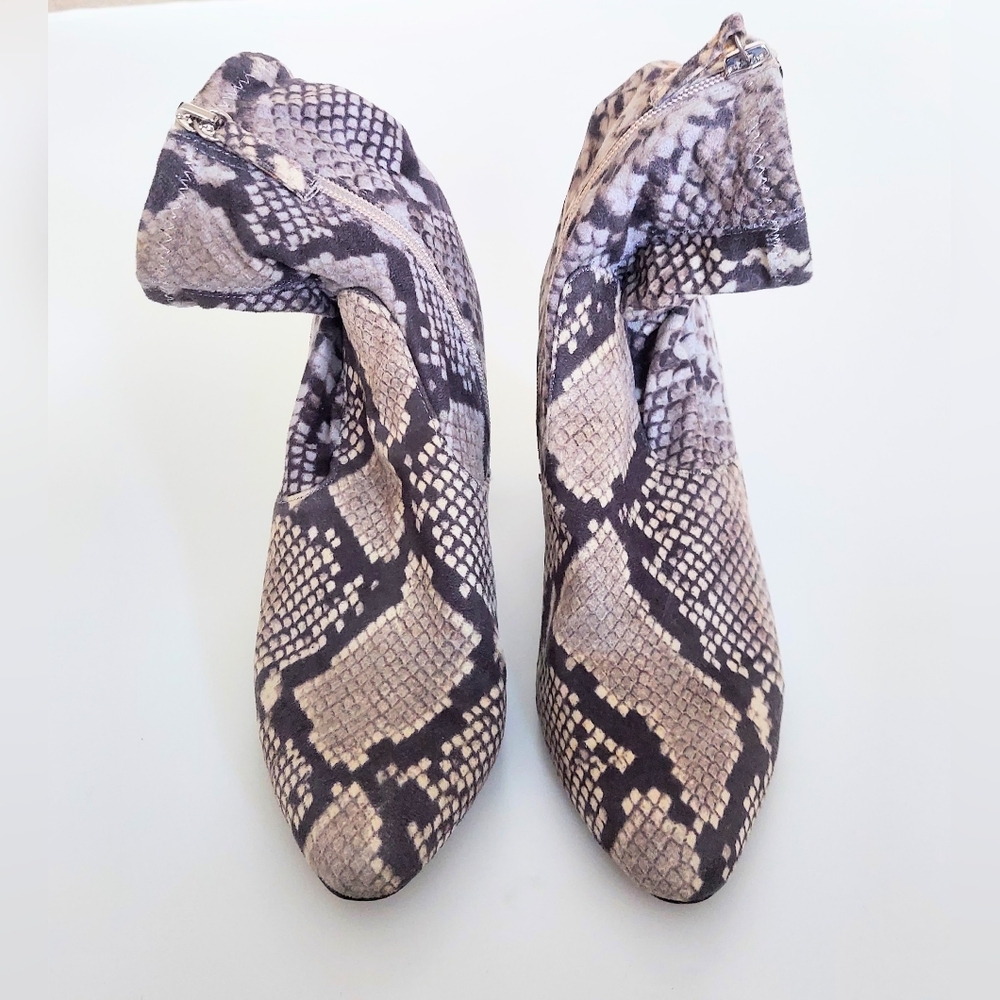 Steve Madden Elory Snakeskin Print Ankle Boots Size 6.5 Beige Black